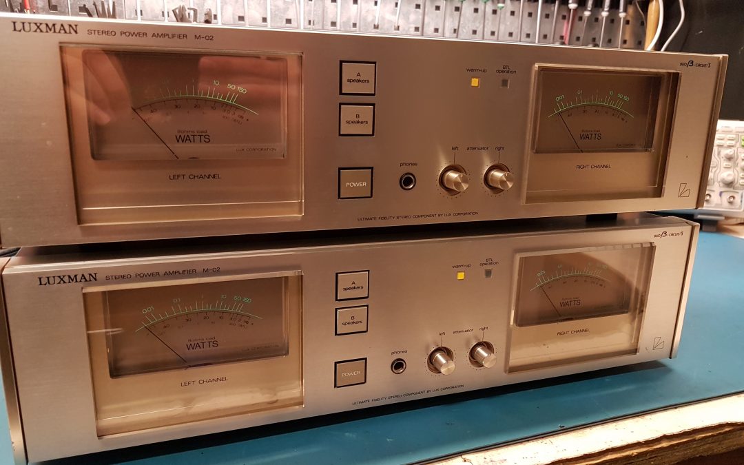 Luxman M-02